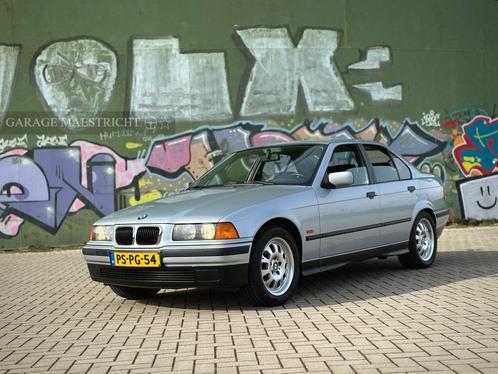 1996 BMW E36 318iS  | 1 eig | 55k km | 1e lak **NIEUWSTAAT**, Auto's, BMW, Particulier, 3 Reeks, Airbags, Airconditioning, Centrale vergrendeling