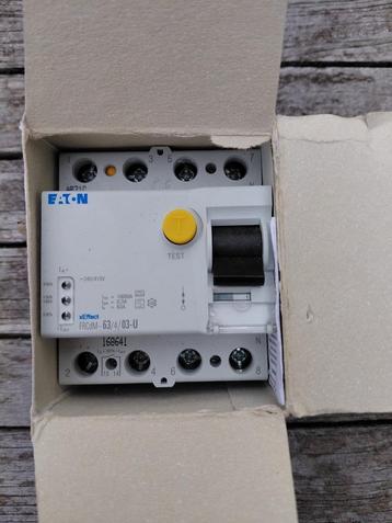 Elektrische Componenten beschikbaar voor biedingen