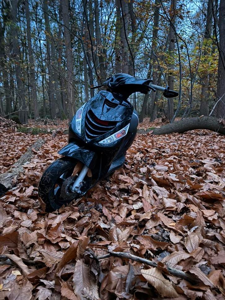 Te ruil zip 4 t, Fietsen en Brommers, Scooters | Piaggio, Zo goed als nieuw, Zip, Ophalen of Verzenden