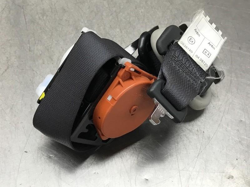 CEINTURE DE SECURITE ARRIERE CENTRALE Toyota Urban Cruiser, Utilisé, Toyota