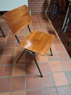 oude kantinestoelen en enkele barkrukken, Jaren 80, Brun, Enlèvement, Utilisé