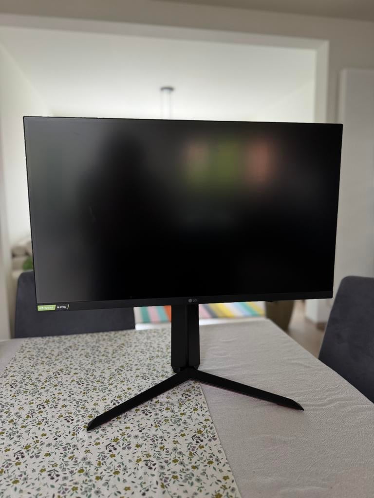 LG UltraGear 27GP850 Monitor, Informatique & Logiciels, Moniteurs, Gaming, IPS, Moins de 1 ms, 151 à 200 Hz