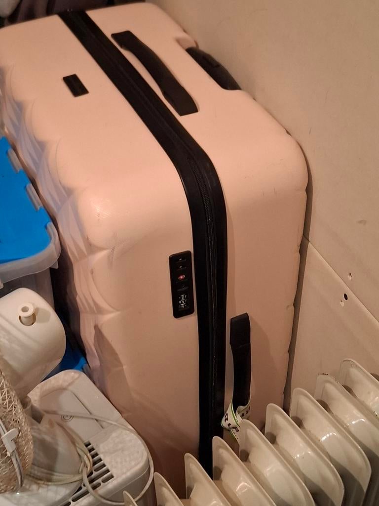 Reiskoffer 75cm op 50cm nog in degelijke staat, Ophalen