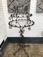 SMEEDIJZEREN GROTE KANDELAAR – KASTEELKANDELAAR, Ophalen