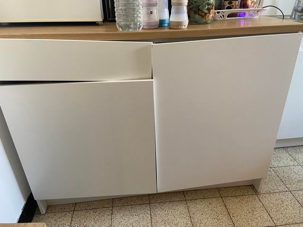 Meuble cuisine avec planche, Enlèvement, Comme neuf