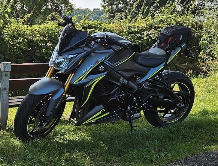 Suzuki gsx-s 1000, Motoren, Motoren | Suzuki, Particulier, Naked bike, 4 cilinders, ABS, Handvatverwarming, Quickshifter, Sportuitlaat