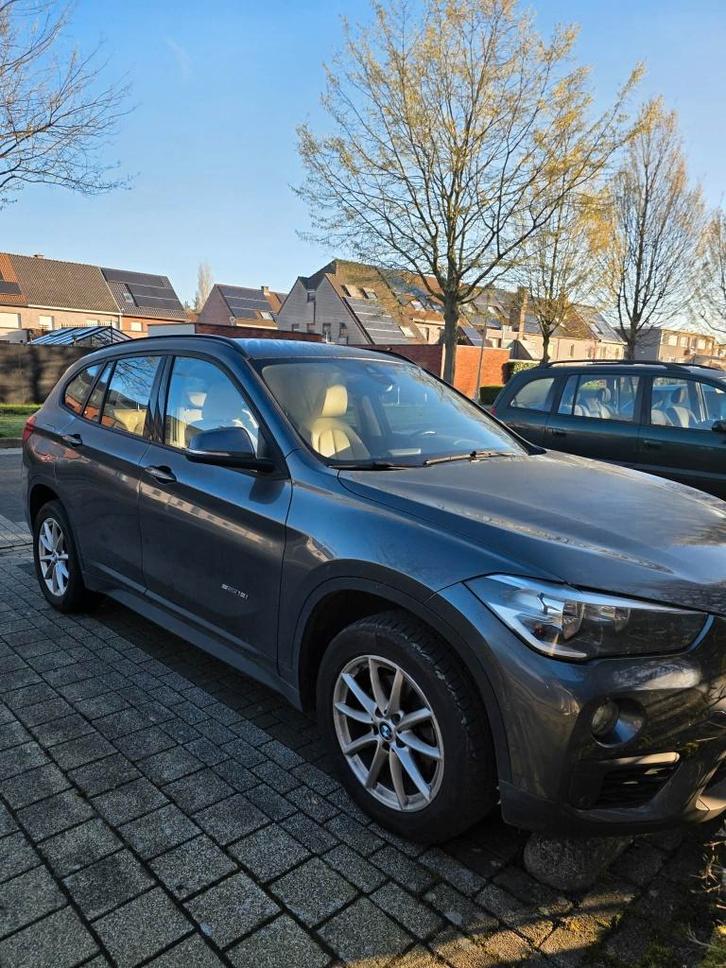 BMW X1 sDrive18i te koop, Auto's, BMW, Particulier, 1 Reeks, ABS, Achteruitrijcamera, Airbags, Airconditioning, Alarm, Bluetooth