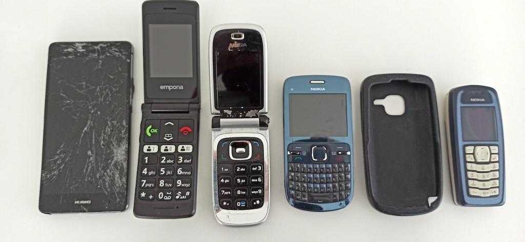 partij gsm 's, Telecommunicatie, Mobiele telefoons | Overige merken, Ophalen, Niet werkend