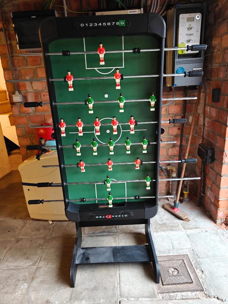 Inklapbare voetbaltafel Cougar – professioneel model, Kinderen en Baby's, Speelgoed | Voetbaltafels, Zo goed als nieuw, Ophalen