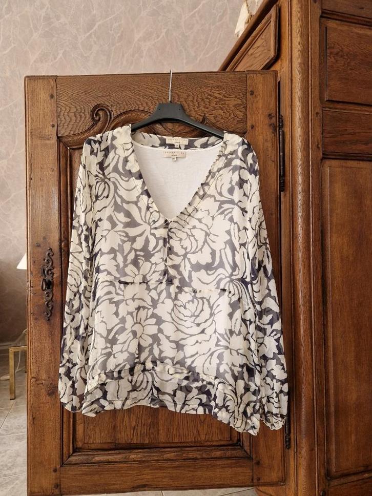 Elégante blouse Essentiel Antwerp avec sa sous-blouse NEUVE, Vêtements | Femmes, Blouses & Tuniques, Neuf, Taille 38/40 (M), Enlèvement ou Envoi