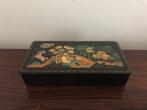 Mooie oude zwarte lakdoos Oosters decor, Ophalen of Verzenden