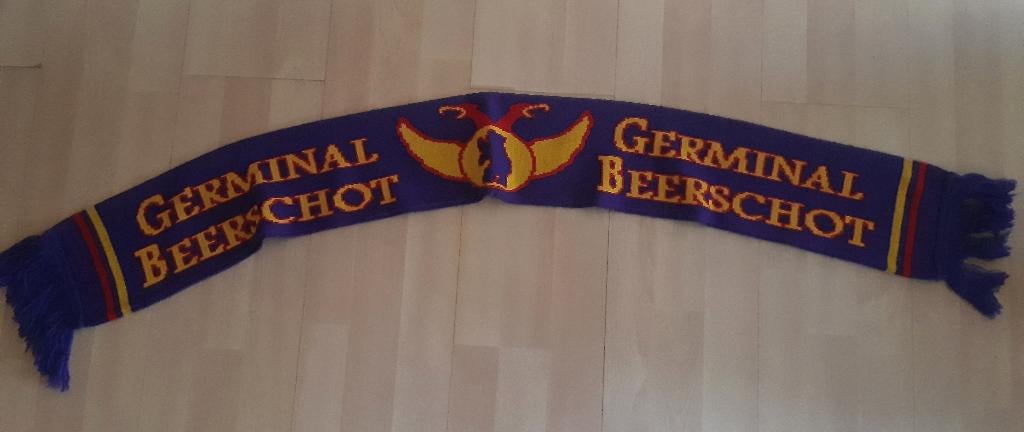 VOETBAL SUPORTER SJAAL GERMINAL BEERSCHOT, Ophalen of Verzenden