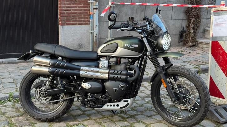Triumph street scrambler 900 et lot de pièces, Motoren, Motoren | Triumph, Bedrijf, Overig, Ophalen