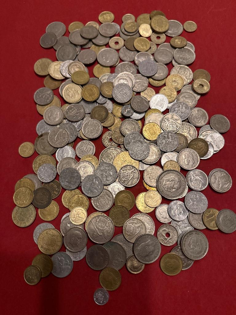 Lot de 218 pièces espagnoles, Timbres & Monnaies, Monnaies | Europe | Monnaies non-euro, Envoi, Autres pays