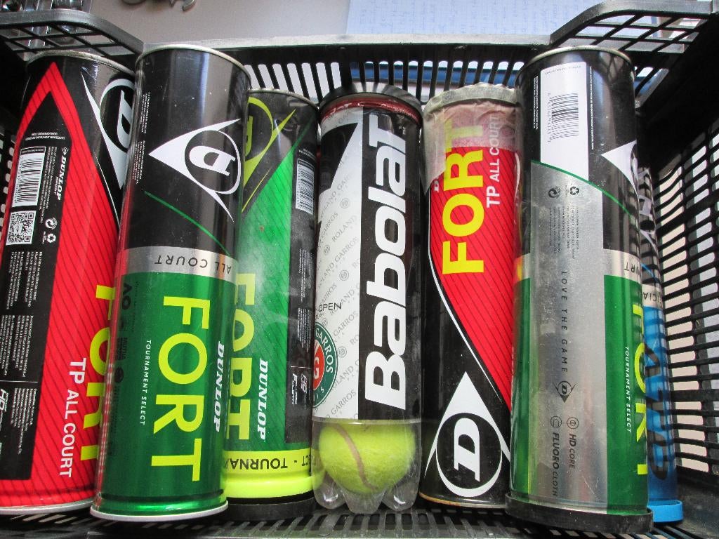 Balles de tennis usagées, Sports & Fitness, Tennis, Enlèvement ou Envoi, Utilisé, Balles, Dunlop