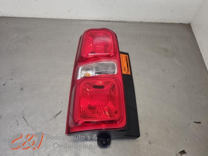 Achterlicht links van een Toyota Pro-Ace, Gebruikt, -, -, Ophalen of Verzenden