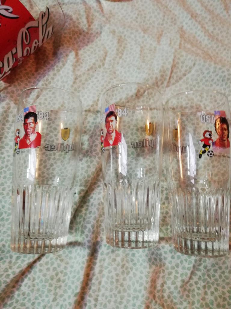 3 verres à bière série spéciale