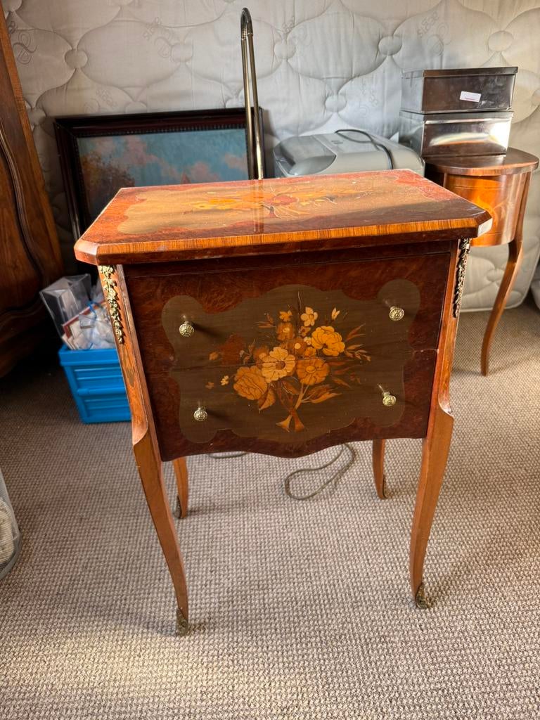 Table d appoint rectangulaire / de chevet, Ophalen, Gebruikt, Hout