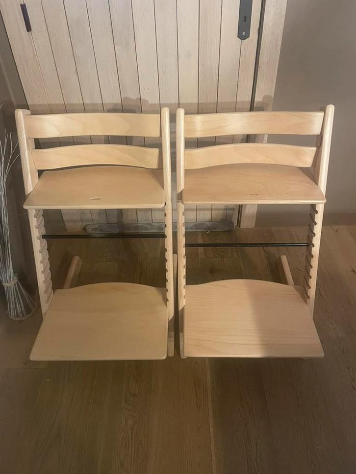 Tripp trapp stokke naturel nieuwstaat nieuw model triptrap, Kinderen en Baby's, Kinderstoelen, Zo goed als nieuw, Meegroeistoel