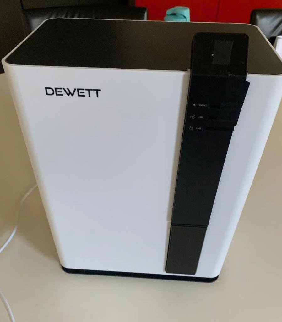 ️20 euro als nieuw luchtontvochtiger Dewett H2️, Elektronische apparatuur, Luchtbehandelingsapparatuur, Ophalen, Zo goed als nieuw