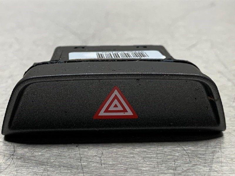 COMMUTATEUR DE FEUX DE DETRESSE Kia Sportage (SL), Utilisé, Kia