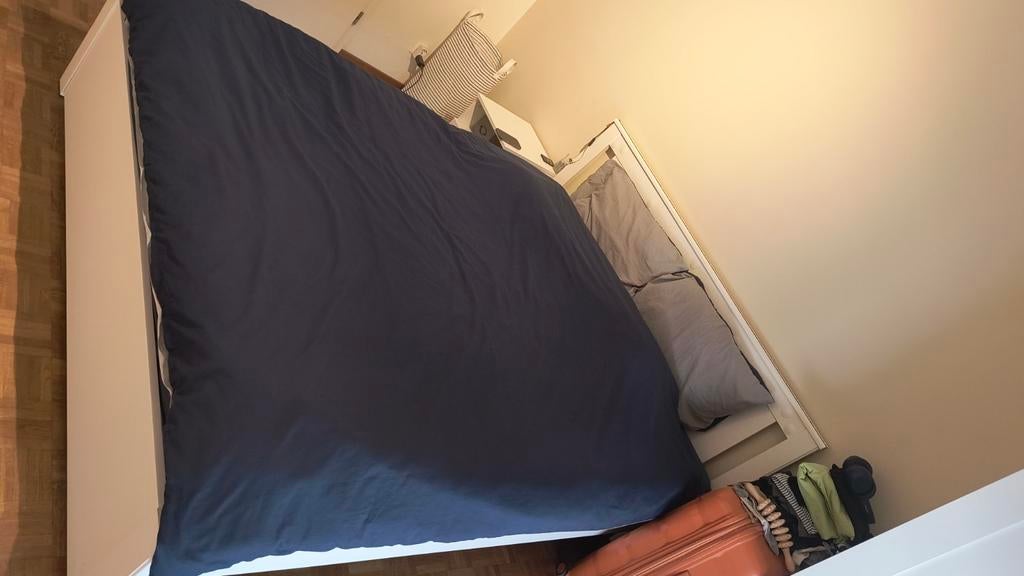 Bed with mattress and bed base, Enlèvement