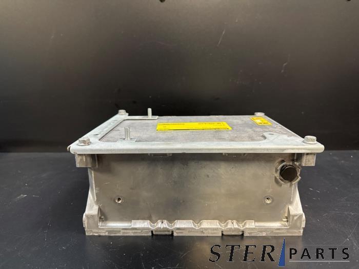 Chargeur de batterie d'un Mercedes C-Klasse, Autos : Pièces & Accessoires, Électronique & Câbles, Mercedes-Benz, Utilisé, 3 mois de garantie