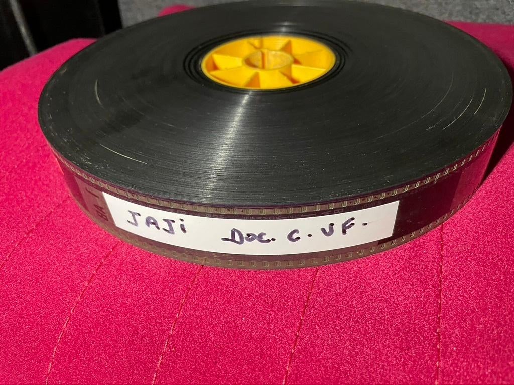 Film documentaire en 35mm. " JAJI ", TV, Hi-fi & Vidéo, Bobines de film, Enlèvement, Film 35 mm