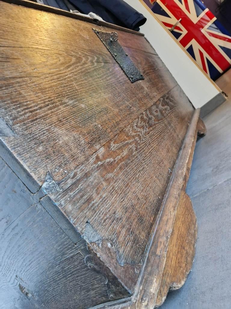 Coffre ancien en chêne massif fin XVIII e début XIX e siècle, Maison & Meubles, Accessoires pour la Maison | Coffres, Enlèvement