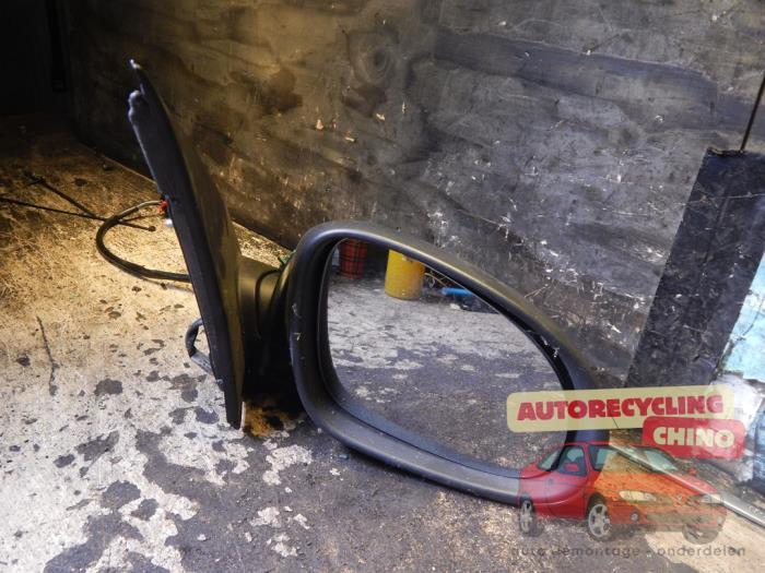 Rétroviseur extérieur droit d'un Volkswagen Golf, Autos : Pièces & Accessoires, Rétroviseurs, Volkswagen, Utilisé, 3 mois de garantie