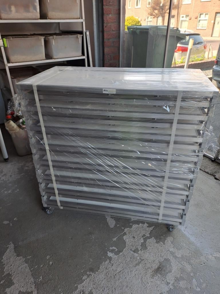 V18 4 wide compleet, Ophalen