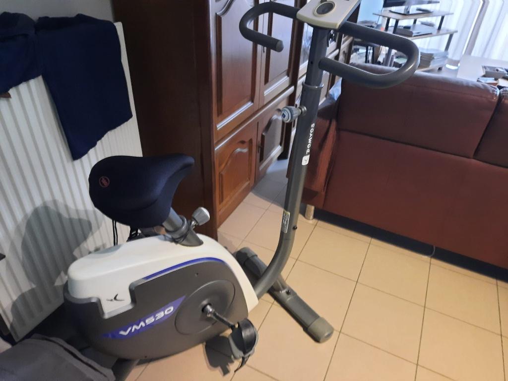 Hometrainer, Sports & Fitness, Appareils de fitness, Jambes, Enlèvement, Utilisé, Vélo d'appartement