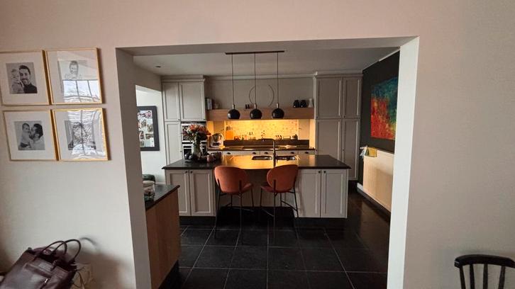 Mooie landelijke keuken in greige met blauwe steen., Maison & Meubles, Cuisine | Cuisines complètes, Utilisé, Cuisine à paroi simple