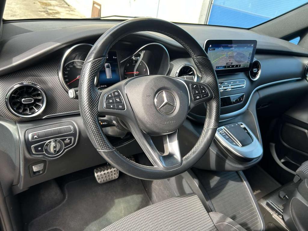 Mercedes-Benz V 220 AMG Pack Black Edition 7 Zitplaatsen (€, Auto's, Mercedes-Benz, 4 deurs, Monovolume, 4 cilinders, 0 kg