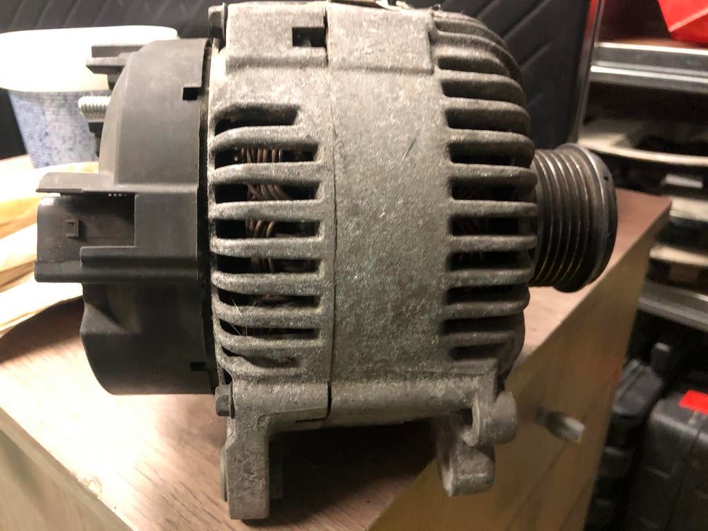 Alternator VW CRAFTER 2.5TDI, Auto-onderdelen, Ophalen, Volkswagen