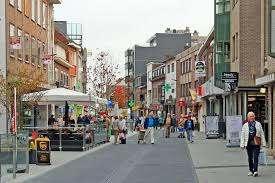 Lanaken centrum Molenweideplein handelsruimte, kantoren, Immo, Appartementen en Studio's te huur, Maasmechelen, Minder dan 20 m²