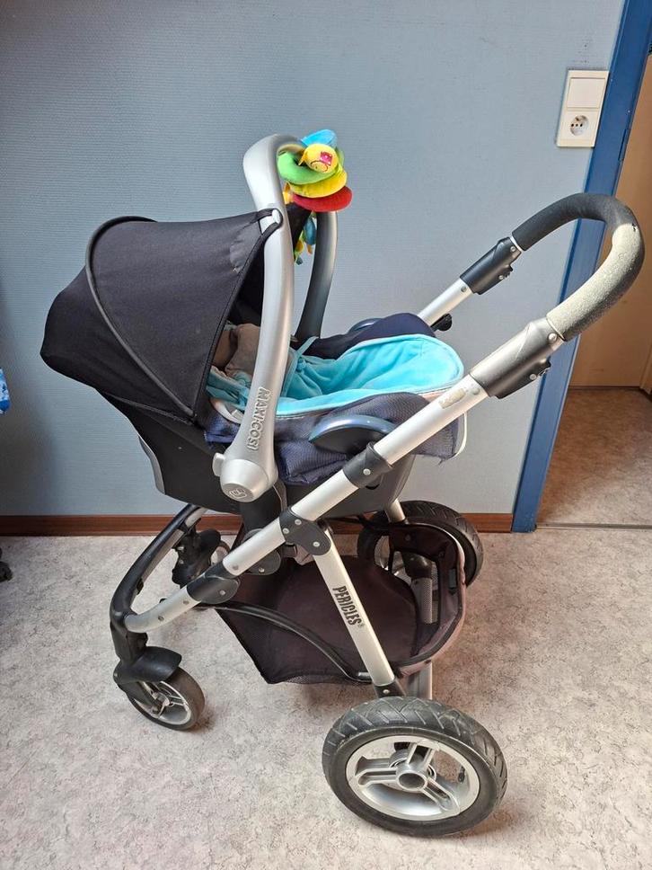 Maxicosi/Pericles 3 in 1 met speeltje en dekentjes, Enfants & Bébés, Poussettes & Combinaisons, Poussette, Enlèvement