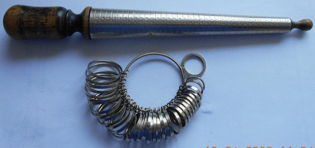 Triboulet de Bijoutier / + Baguier assorti., Enlèvement ou Envoi