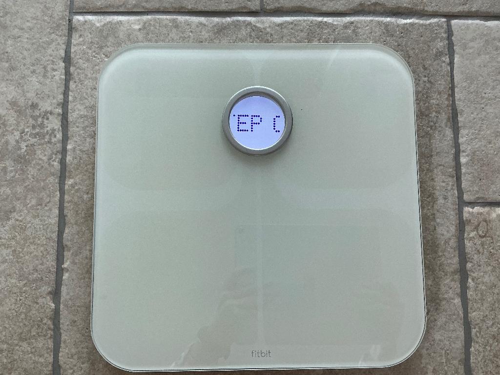 Fitbit Aria weegschaal, Electroménager, Balances, Comme neuf, Digital, Pèse-personne, 100 kg ou plus, Enlèvement ou Envoi