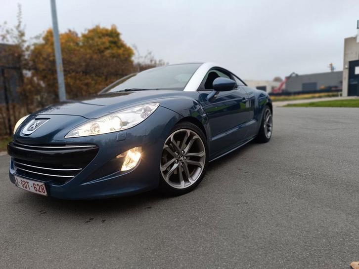 Dégâts à la perche Rcz 156 ch... et ainsi de suite !, Autos, Peugeot, Particulier, RCZ, Air conditionné, Bluetooth, Feux de virage
