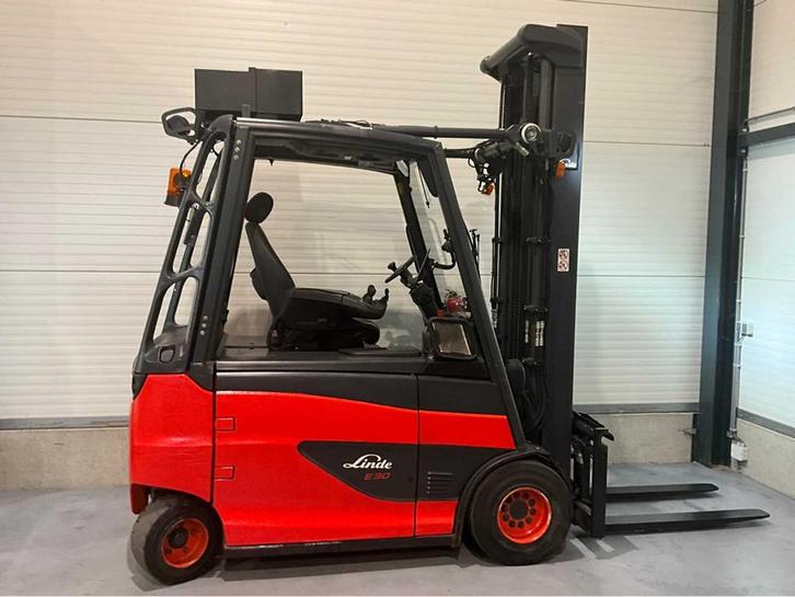 Linde - 2018 - E30HL-01/600 - 3999h - Fourchette élévateur, Articles professionnels, Machines & Construction | Chariots élévateurs & Transport interne