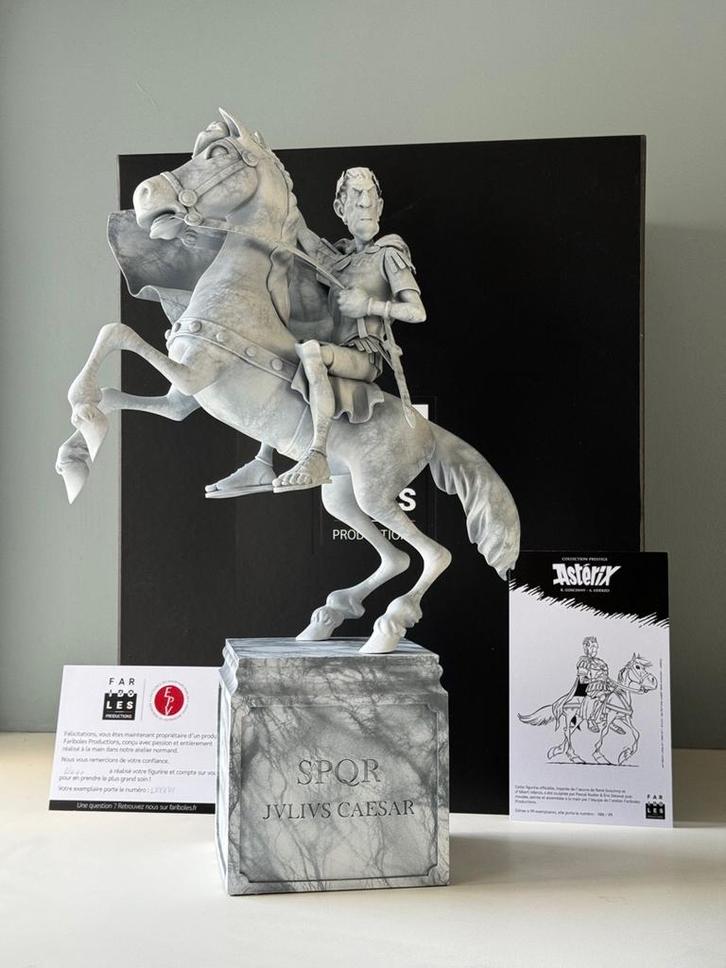 César à cheval version « marbre » fariboles ”prestige”, Collections, Personnages de BD, Comme neuf, Tintin, Enlèvement ou Envoi