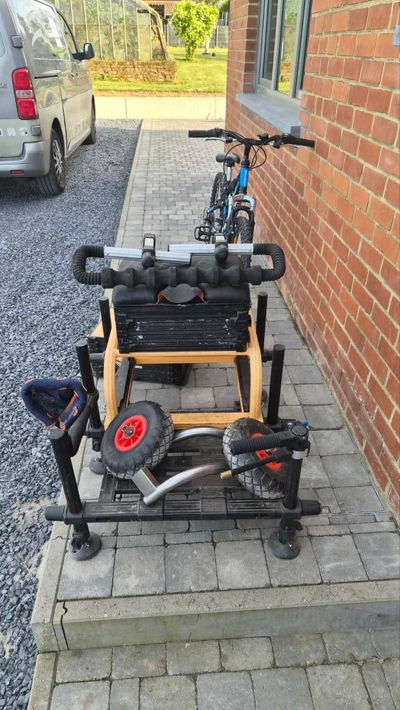 Station de pêche avec matériel, Ophalen, Gebruikt, Complete set