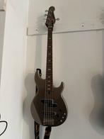 Yamaha 5 string bas, Musique & Instruments, Instruments à corde | Guitares | Basses, Enlèvement, Comme neuf