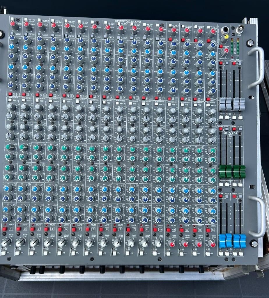 Crest Audio 20RM Monitor Mixer, Ophalen of Verzenden, Zo goed als nieuw, 10 tot 20 kanalen, Microfooningang