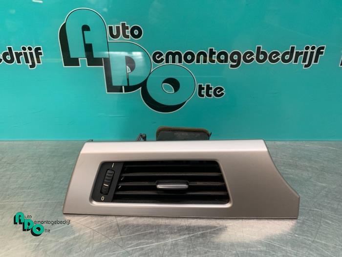 Luchtrooster Dashboard van een BMW 3-Serie (3-Serie 04-), Auto-onderdelen, Dashboard en Schakelaars, BMW, Gebruikt, 3 maanden garantie
