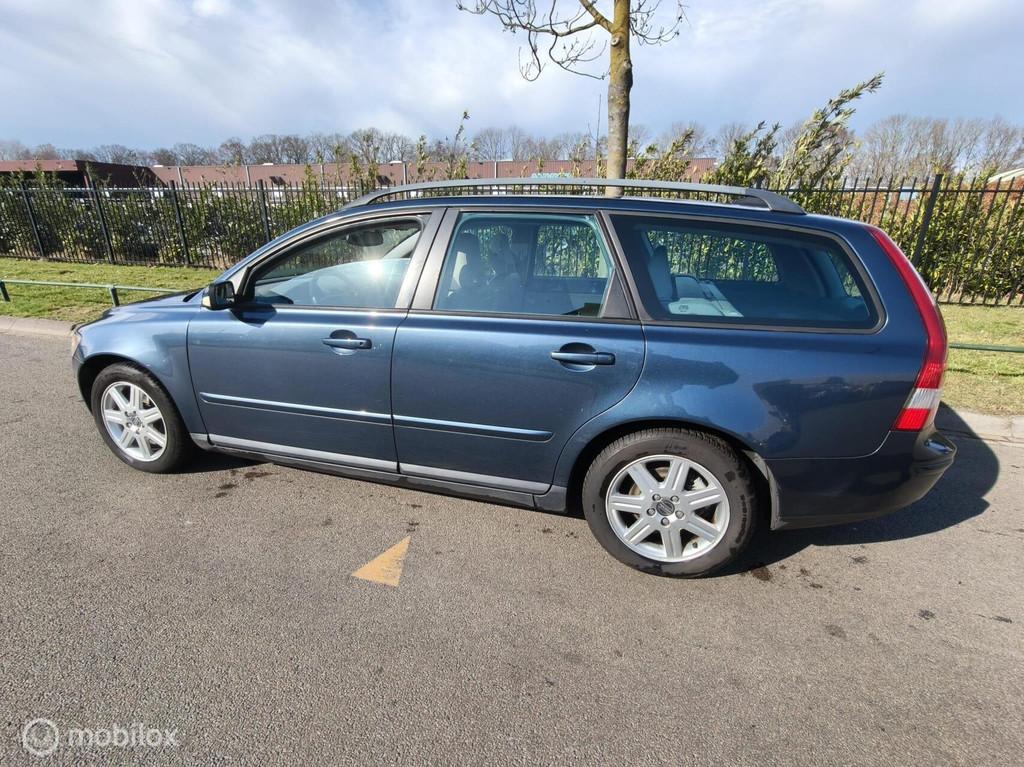 Volvo V50 2.4i Summum, Auto's, Volvo, 700 kg, Blauw, 1384 kg, Leder
