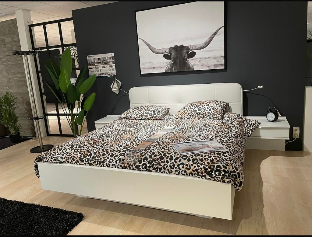 “zwevend” bed met leder hoofdeind, Enlèvement, Utilisé, Deux personnes, 160 cm