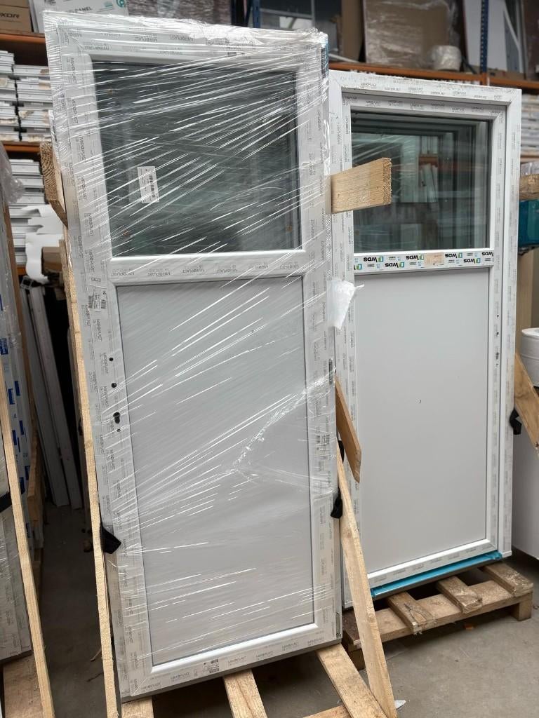 Porte en pvc blanc 3/4 panneau, 1/4 vitré poignée compris, Enlèvement, Neuf