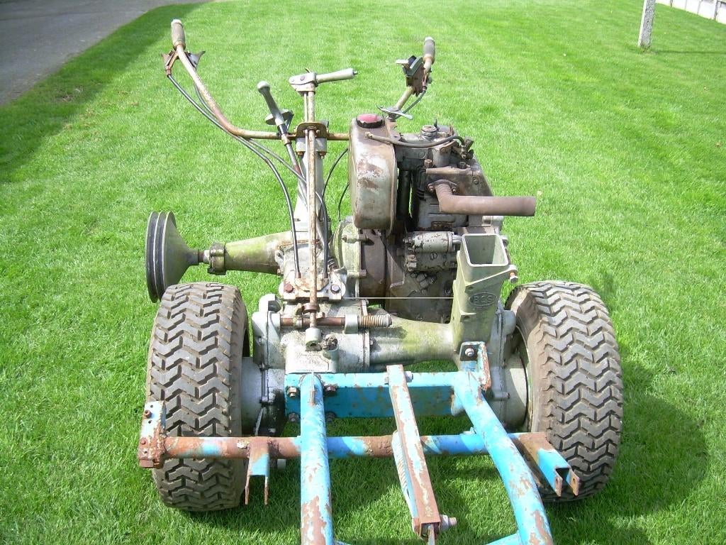 bcs grasmaaier, mestofstrooier, zinkkedraad, schrikdraadapp, Jardin & Terrasse, Enlèvement, Utilisé